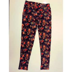 Paisley Patterned leggings